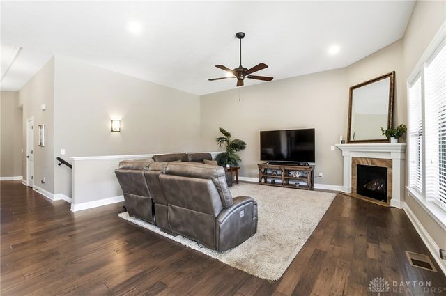 1123 Chambrey Court, Clearcreek Twp, OH 45458