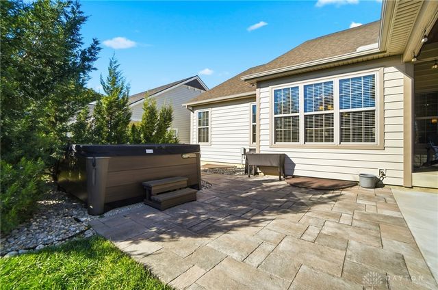 1123 Chambrey Court, Clearcreek Twp, OH 45458