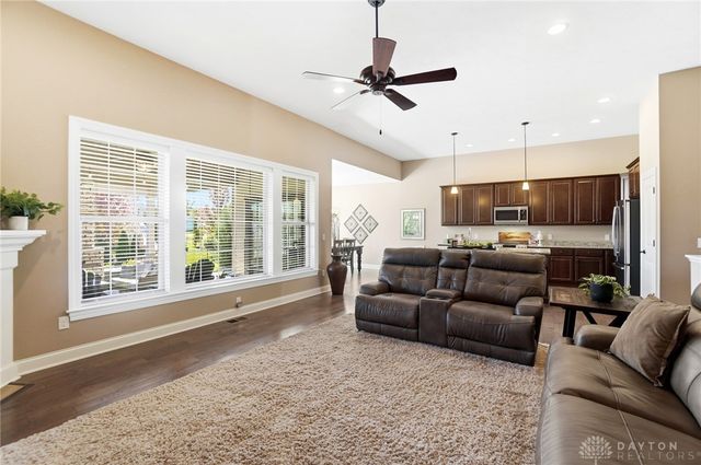 1123 Chambrey Court, Clearcreek Twp, OH 45458