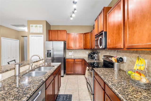 8515 TIDAL BREEZE DRIVE, Riverview, FL 33569