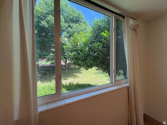 595 E MEADOWLARK RD, Orem, UT 84097