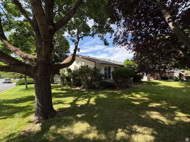 595 E MEADOWLARK RD, Orem, UT 84097