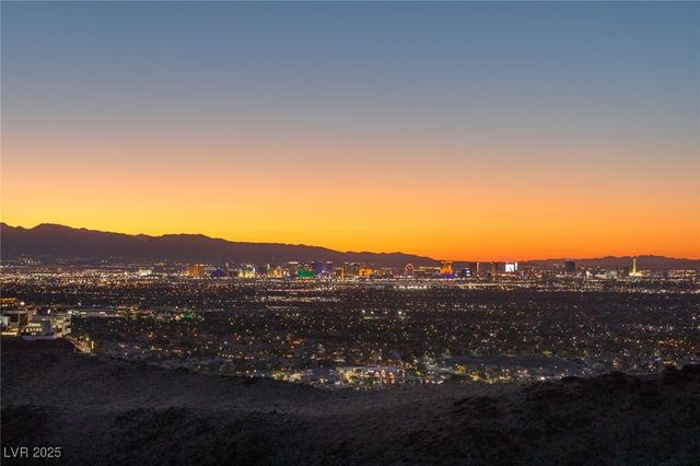 673 Dragon Point Drive, Henderson, NV 89012