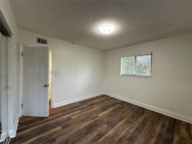 2325 Arthur St 14, Hollywood, FL 33020