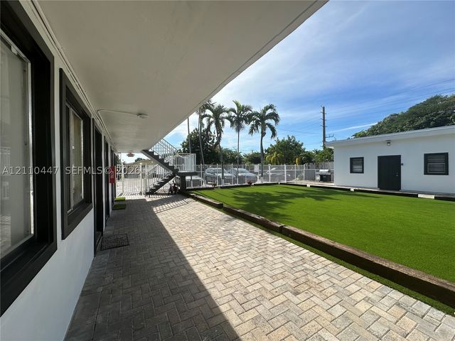 2325 Arthur St 14, Hollywood, FL 33020