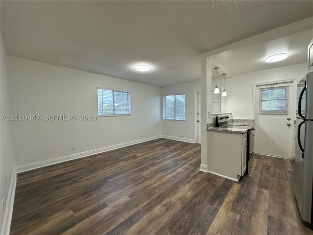 2325 Arthur St 14, Hollywood, FL 33020