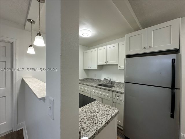 2325 Arthur St 14, Hollywood, FL 33020