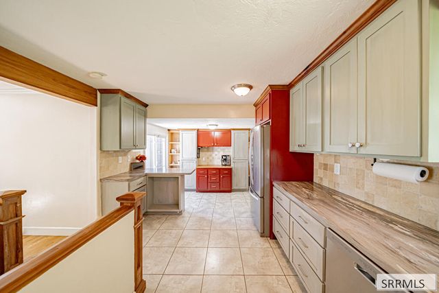 1640 S Boulevard, Idaho Falls, ID 83402