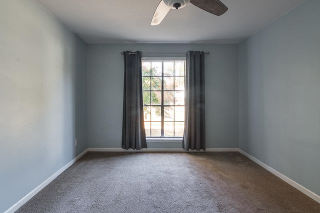 5623 MAGNOLIA WOODS DR, Bartlett, TN 38134