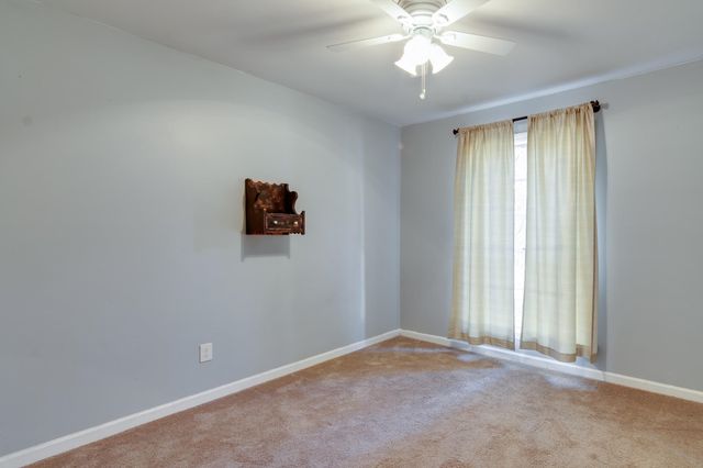 5623 MAGNOLIA WOODS DR, Bartlett, TN 38134