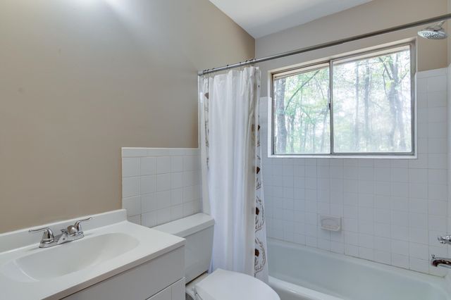 5623 MAGNOLIA WOODS DR, Bartlett, TN 38134