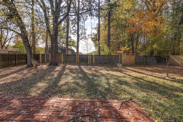 5623 MAGNOLIA WOODS DR, Bartlett, TN 38134