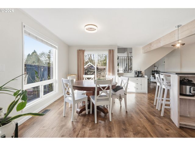 19350 Sw MURPHY St, Beaverton, OR 97078