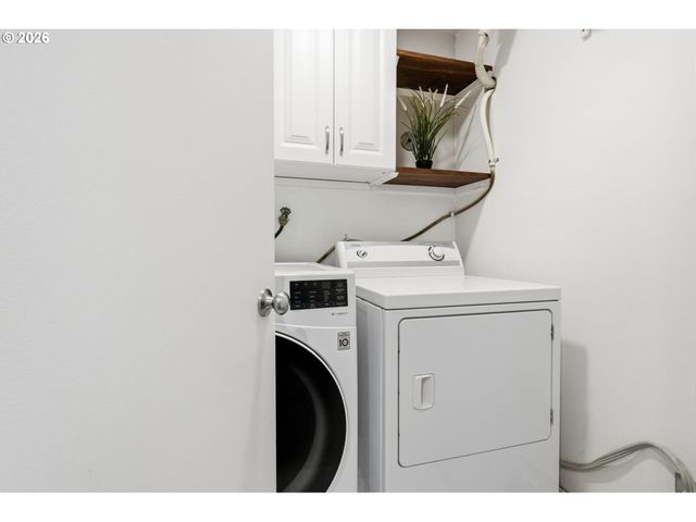 19350 Sw MURPHY St, Beaverton, OR 97078