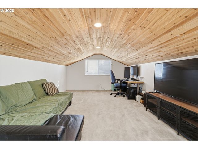 19350 Sw MURPHY St, Beaverton, OR 97078