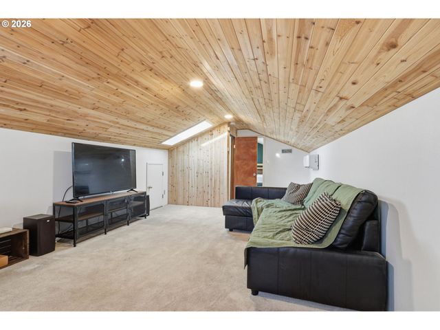 19350 Sw MURPHY St, Beaverton, OR 97078