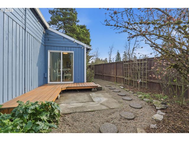 19350 Sw MURPHY St, Beaverton, OR 97078