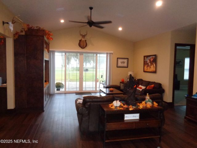 8995 BARREL FACTORY Road, Hastings, FL 32145