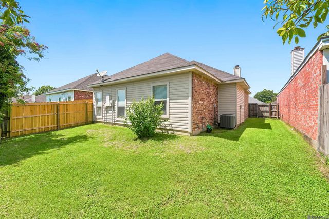 9220 Pecan Tree Dr, Baton Rouge, LA 70810