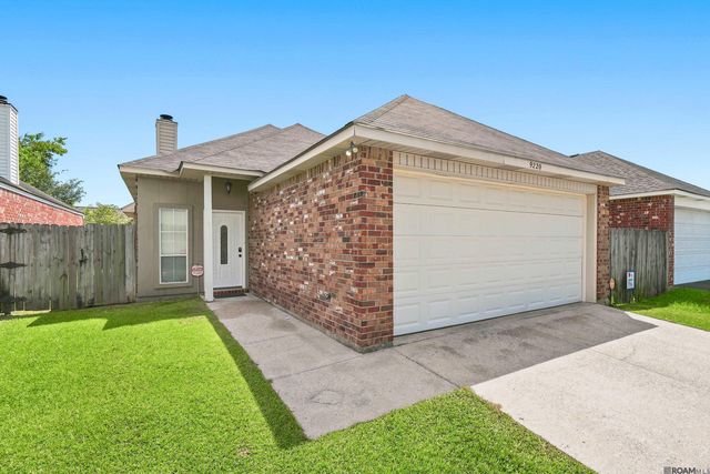 9220 Pecan Tree Dr, Baton Rouge, LA 70810