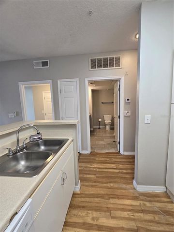 1910 E PALM AVENUE 11210, Tampa, FL 33605