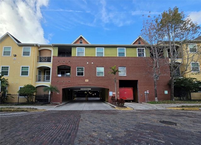 1910 E PALM AVENUE 11210, Tampa, FL 33605