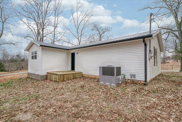 275 Eckles Cemetery Rd, Livingston, TN 38570