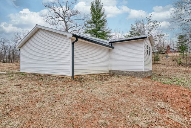 275 Eckles Cemetery Rd, Livingston, TN 38570