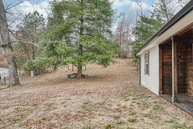 275 Eckles Cemetery Rd, Livingston, TN 38570