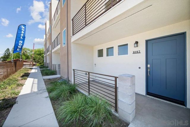 8182 Golden Ave, Lemon Grove, CA 91945