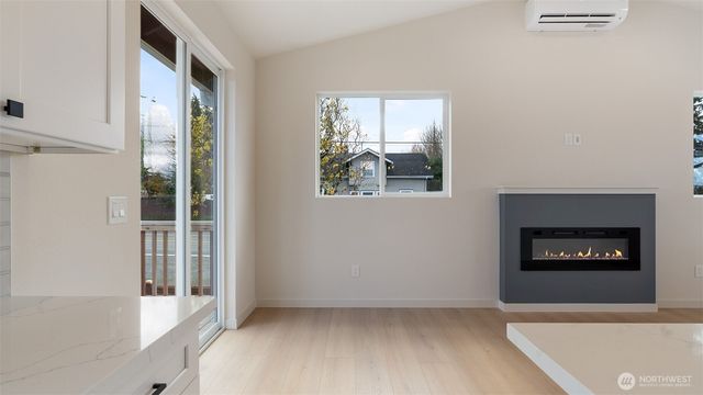 3205 19th Street, Everett, WA 98201