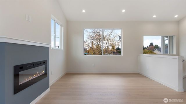 3205 19th Street, Everett, WA 98201