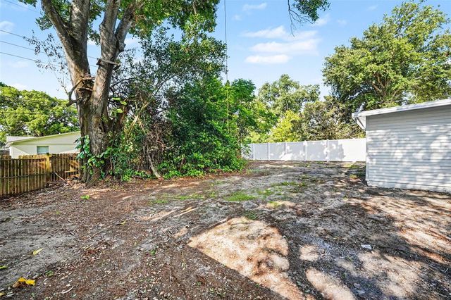 10510 112TH AVE, Largo, FL 33773