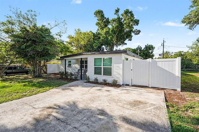 10510 112TH AVE, Largo, FL 33773