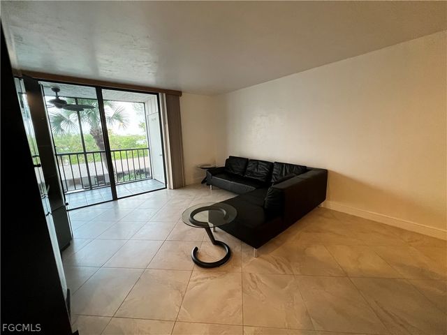 3490 N Key DR 301, North Fort Myers, FL 33903