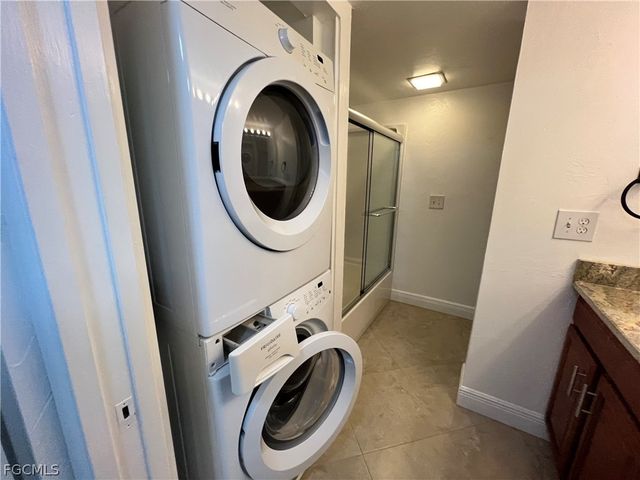 3490 N Key DR 301, North Fort Myers, FL 33903