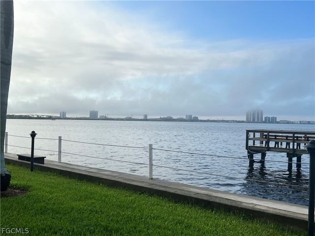 3490 N Key DR 301, North Fort Myers, FL 33903