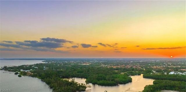 3490 N Key DR 301, North Fort Myers, FL 33903