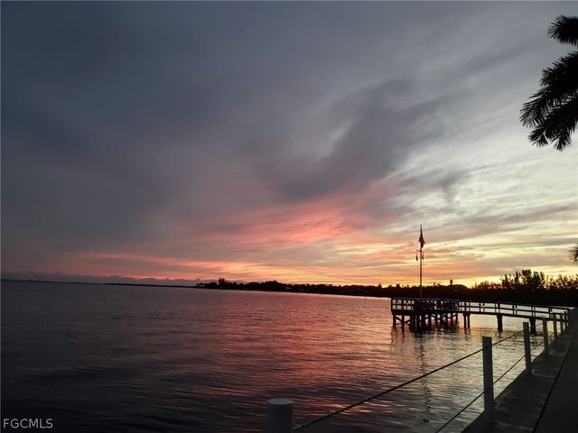 3490 N Key DR 301, North Fort Myers, FL 33903