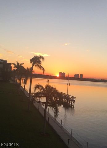 3490 N Key DR 301, North Fort Myers, FL 33903