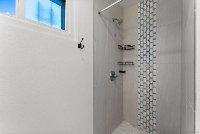 2725 C, National City, CA 91950