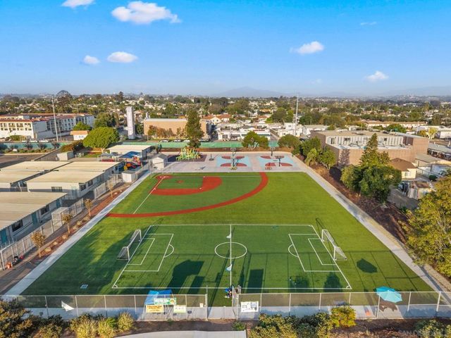 2725 C, National City, CA 91950