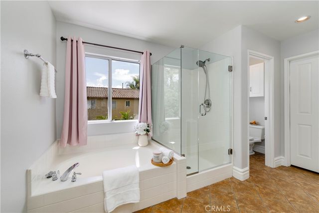 53 Washington, Irvine, CA 92606
