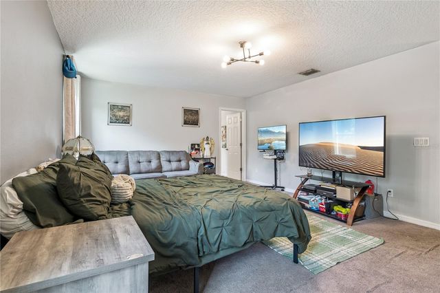 1122 ATLANTIC AVE, Fruitland Park, FL 34731