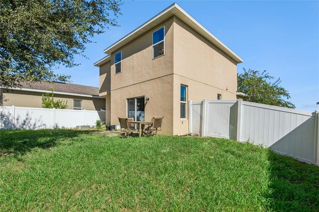 1122 ATLANTIC AVE, Fruitland Park, FL 34731