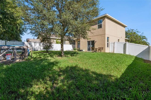 1122 ATLANTIC AVE, Fruitland Park, FL 34731