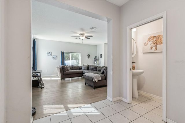 1122 ATLANTIC AVE, Fruitland Park, FL 34731
