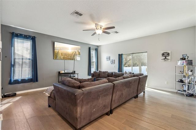 1122 ATLANTIC AVE, Fruitland Park, FL 34731