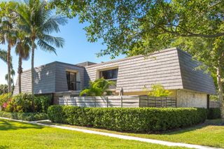 1314 13th Terrace, Palm Beach Gardens, FL 33418
