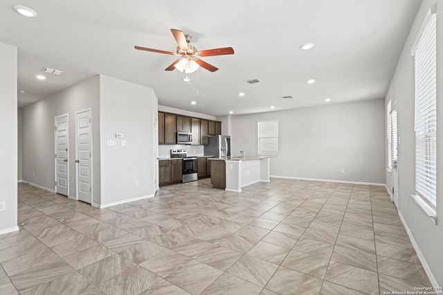 10118 Agave Azul, San Antonio, TX 78224